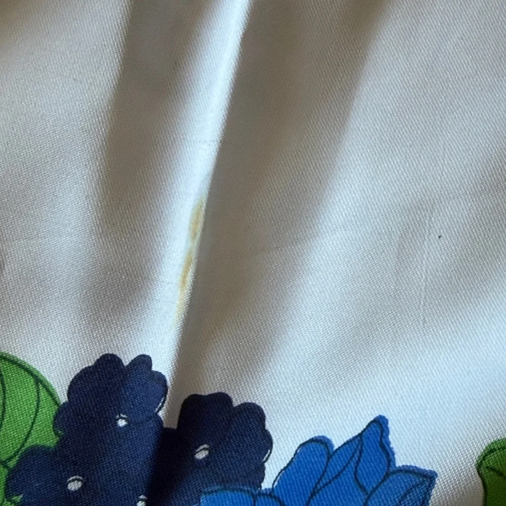 Vintage 1970s Blue Floral Square Scarf - Picture 6 of 7